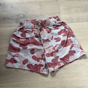 Mountain Hardwear Women's Shorts Red Camo